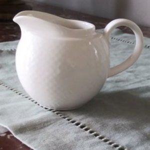 Villeroy & Boch creamer